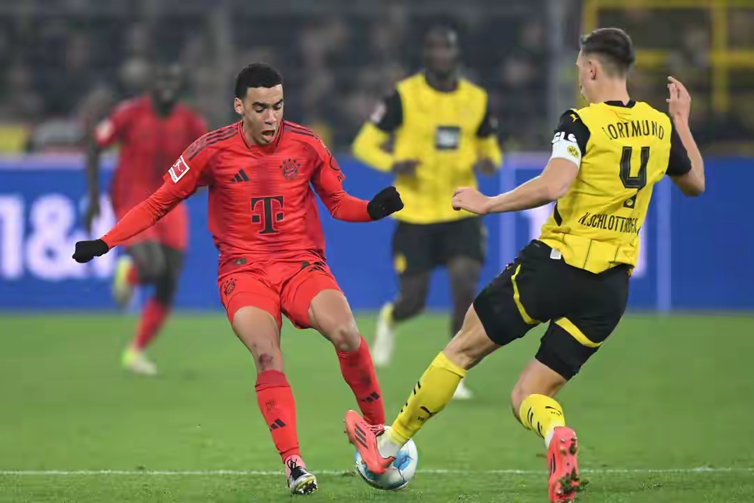 lol live-德国杯赛程吃紧；托特纳姆赛后防线松动；引发热议；阵容厚度经受考验